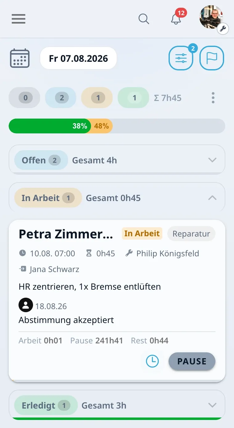 Dieselbe Mechanikeransicht auf dem Smartphone